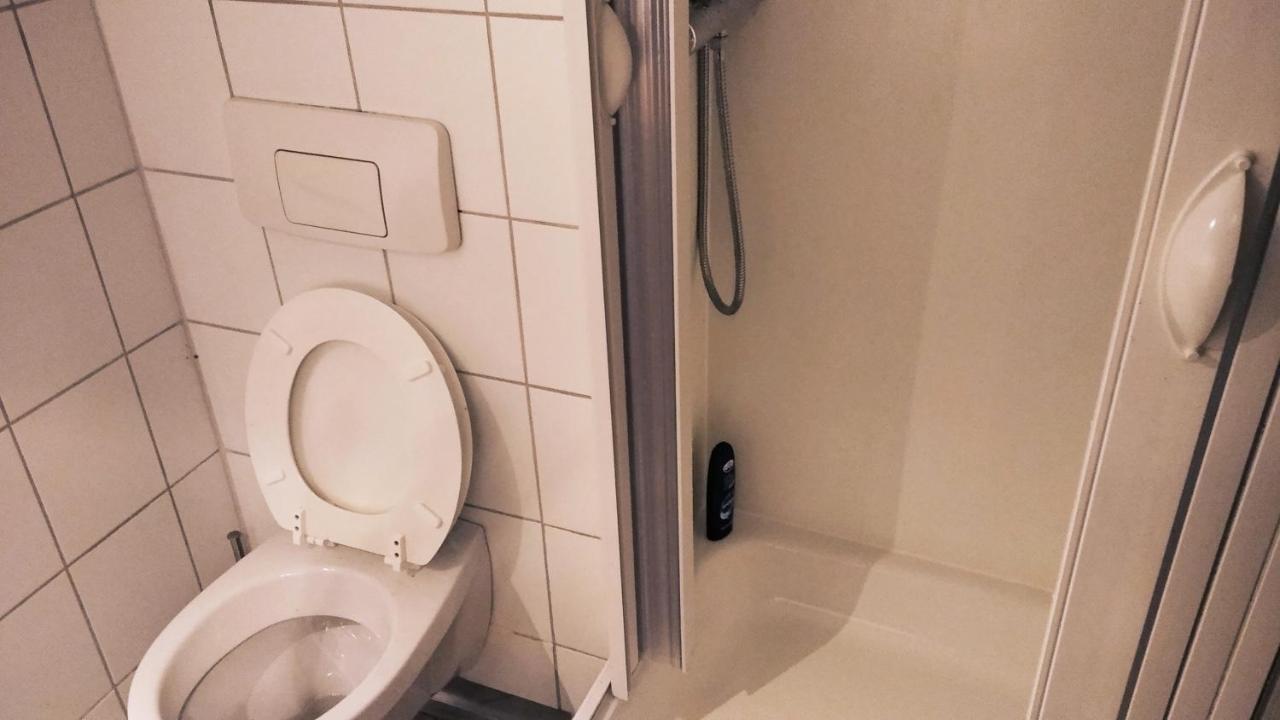 Sroom 118 And 119 In Center Reutlingen Eksteriør bilde