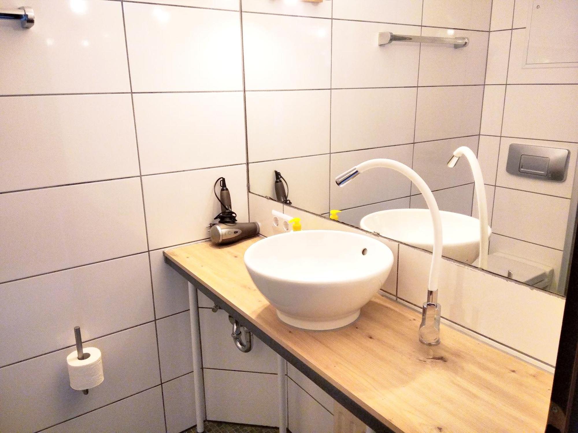 Sroom 118 And 119 In Center Reutlingen Eksteriør bilde